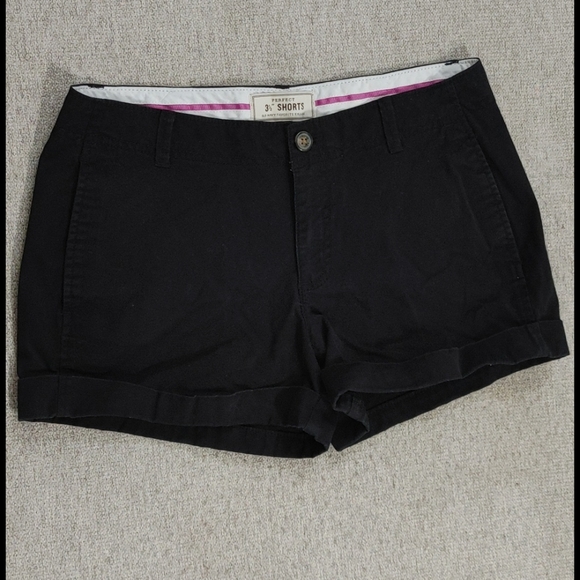 Old Navy Shorts - Picture 1 of 3